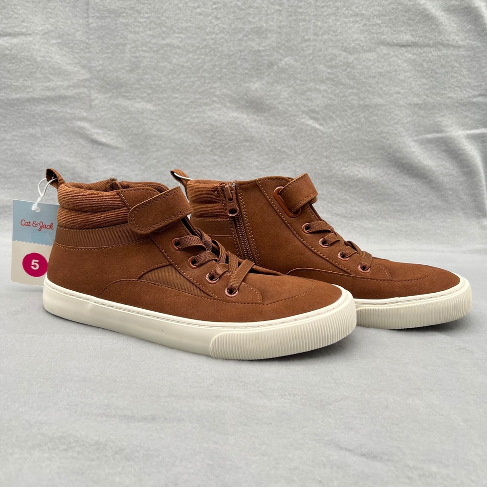 Cat & Jack Kids Brown Faux Suede High Top Sneakers Side Zip Size 5